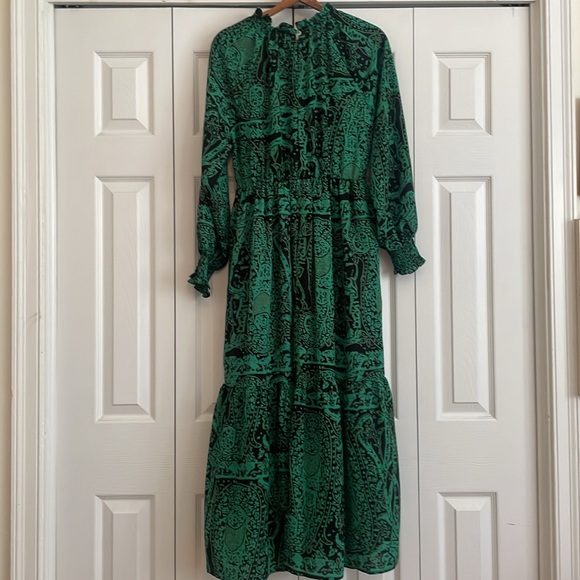 New JODIFL Green Tiered Maxi Dress size Small - Picture 6 of 13